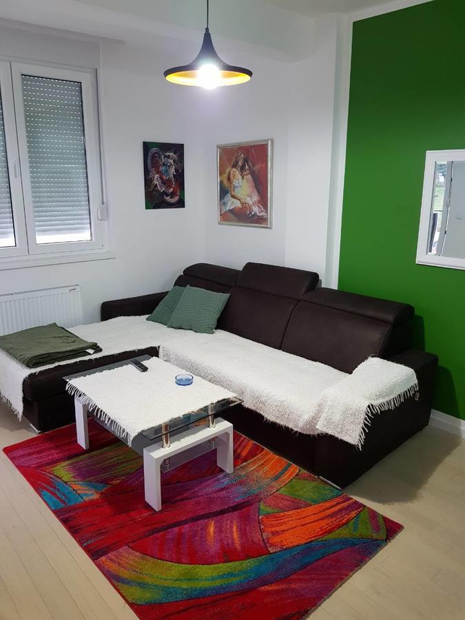 Modern Apartment 巴尼西卢卡 外观 照片
